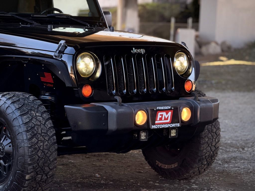 Used 2010 Jeep Wrangler Unlimited Islander image 9