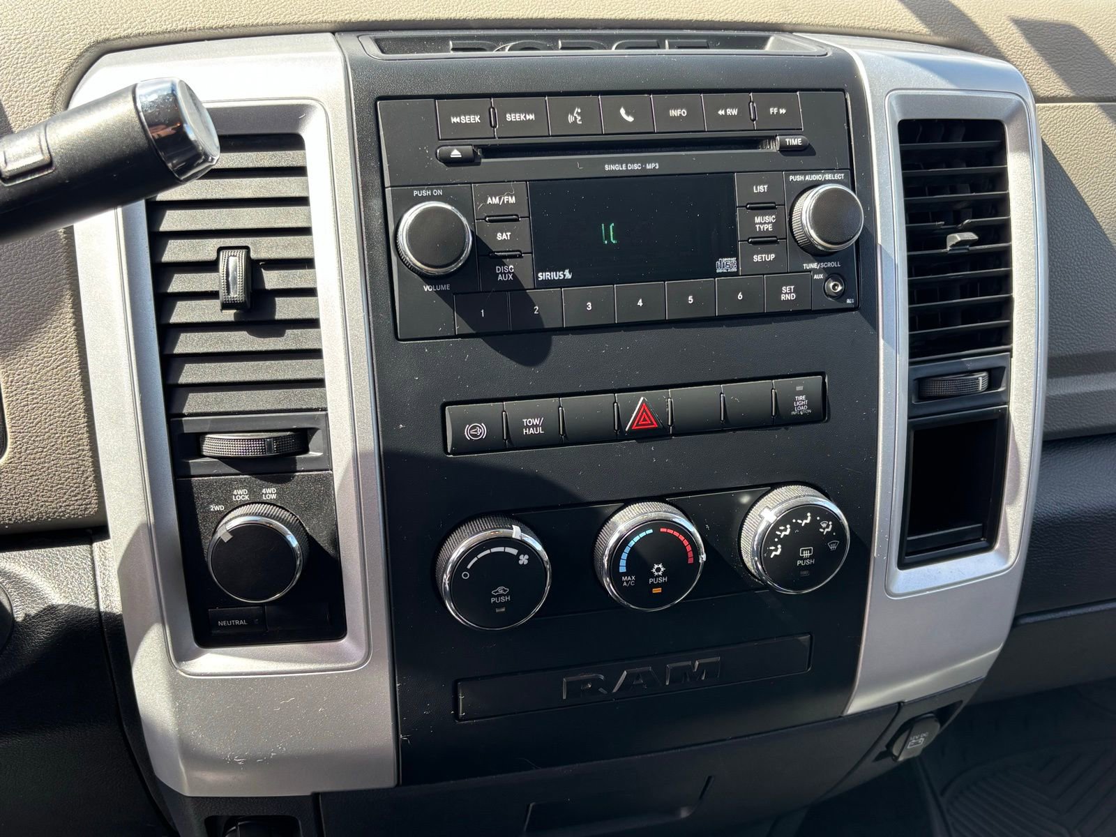 Used 2011 RAM 2500 SLT AWD/4WD image 16