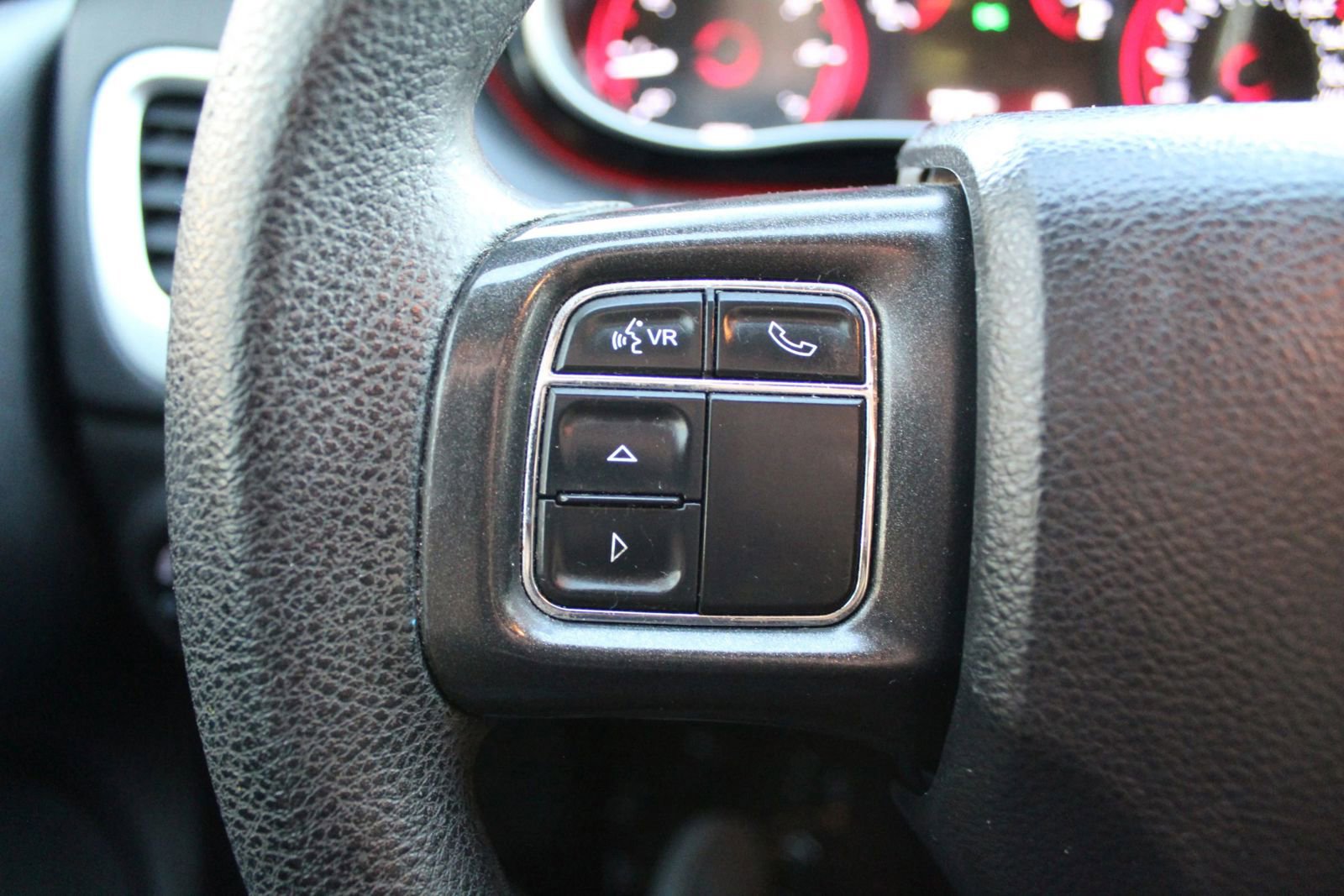 Used 2015 Dodge Dart SXT FWD image 16