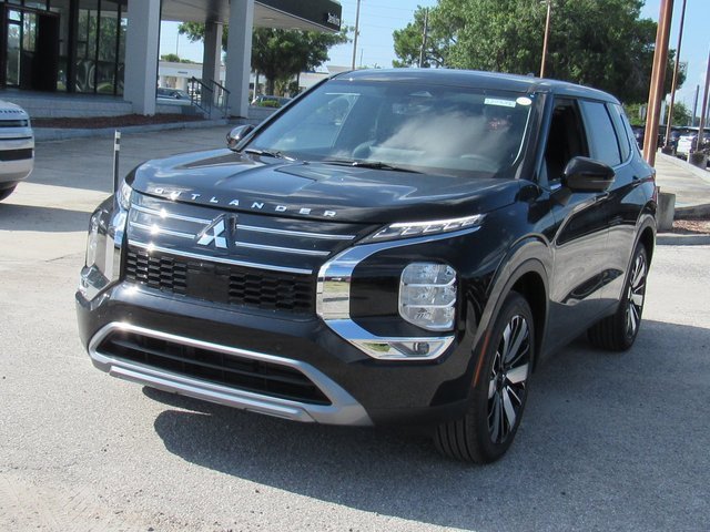 New 2025 Mitsubishi Outlander SE image 6