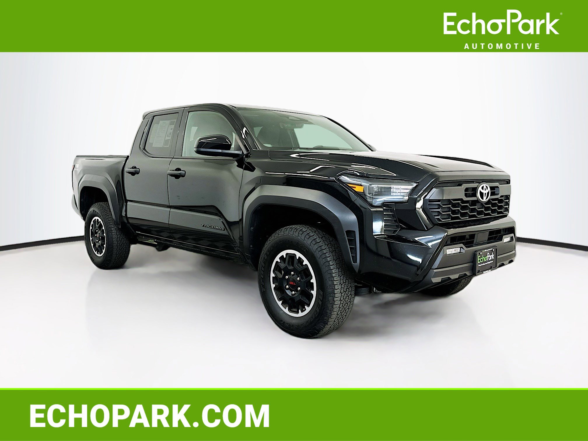 Used 2025 Toyota Tacoma TRD Off-Road image 1