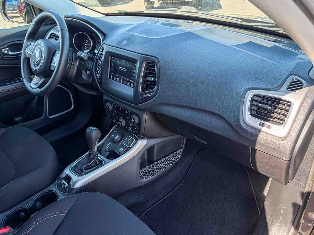 Used 2020 Jeep Compass Sport AWD/4WD image 38