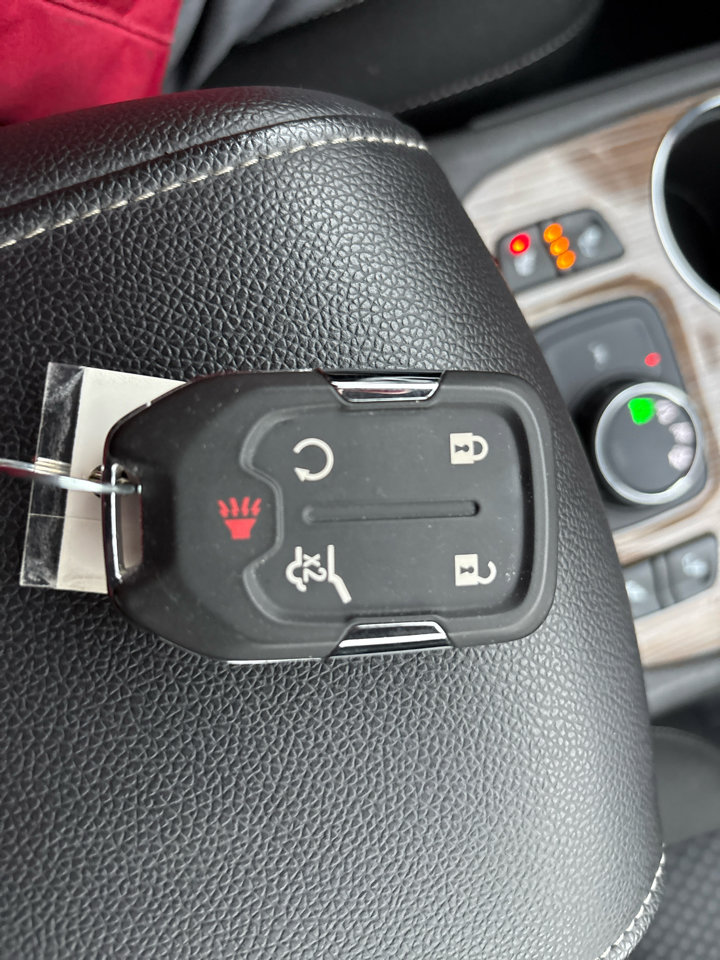 Used 2023 GMC Acadia SLE w/ Driver Convenience Package image 20