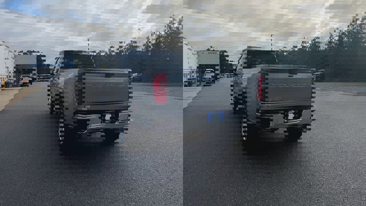 New 2026 Chevrolet Silverado 3500 LT w/ All Star Edition image 40