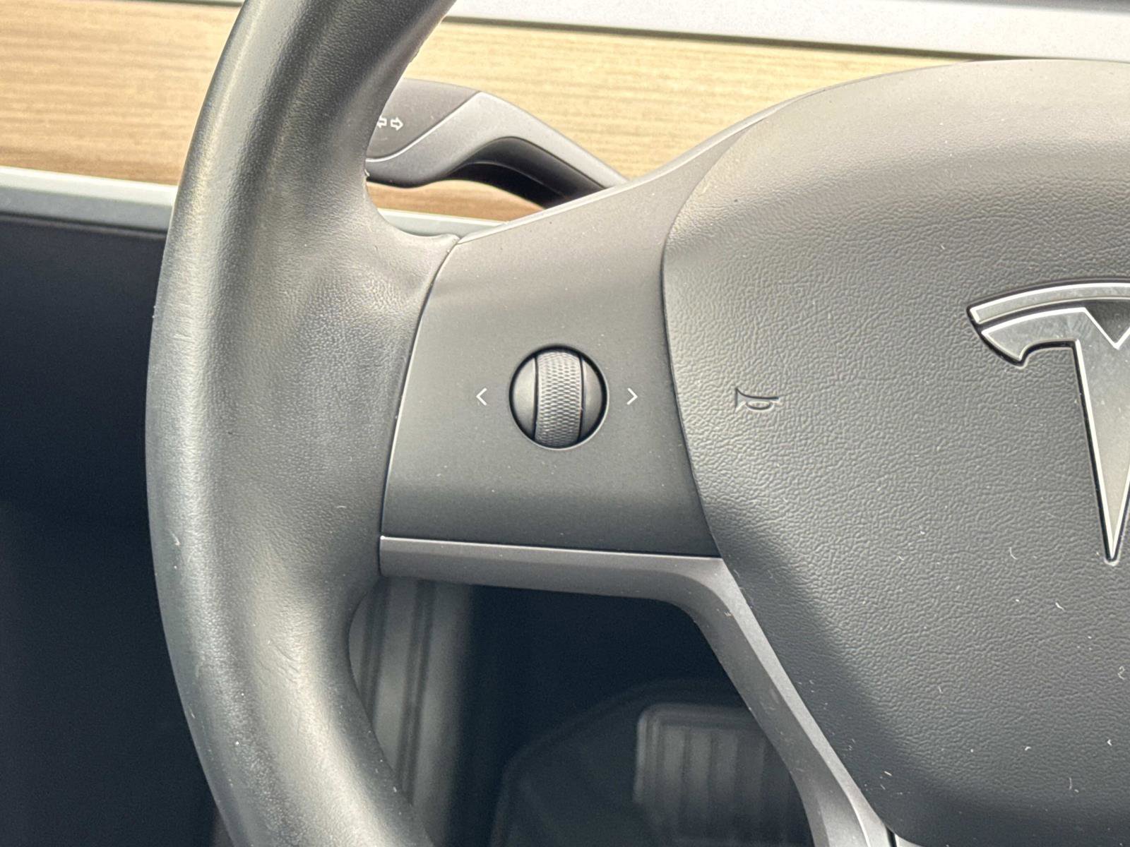 Used 2019 Tesla Model 3 Standard Range Plus image 7