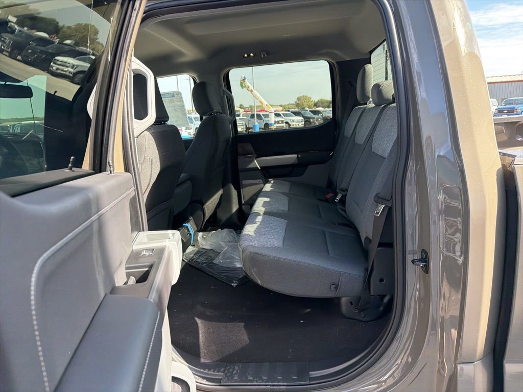 New 2026 Ford F350 XLT w/ XLT Premium Package image 22