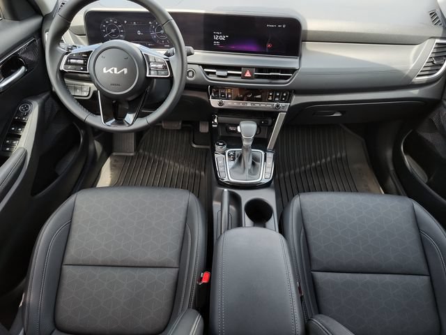 Certified 2025 Kia Seltos EX w/ EX Sunroof Package AWD/4WD image 14