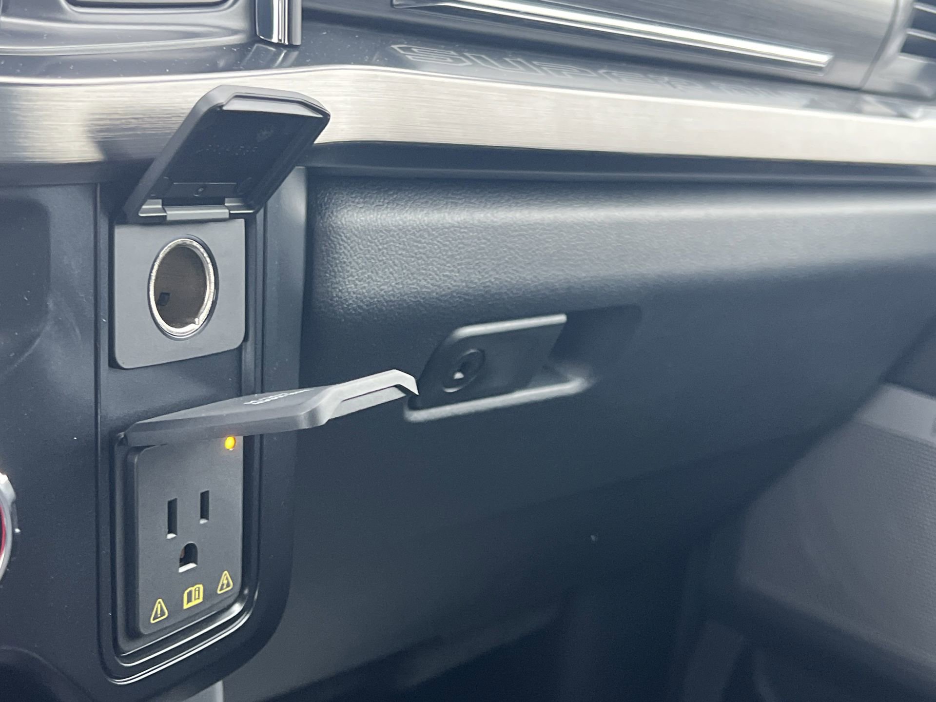 New 2025 Ford F350 Lariat w/ Lariat Ultimate Package image 10