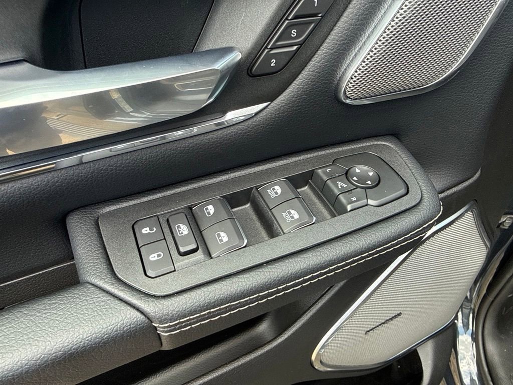 New 2026 RAM 1500 Laramie AWD/4WD image 21