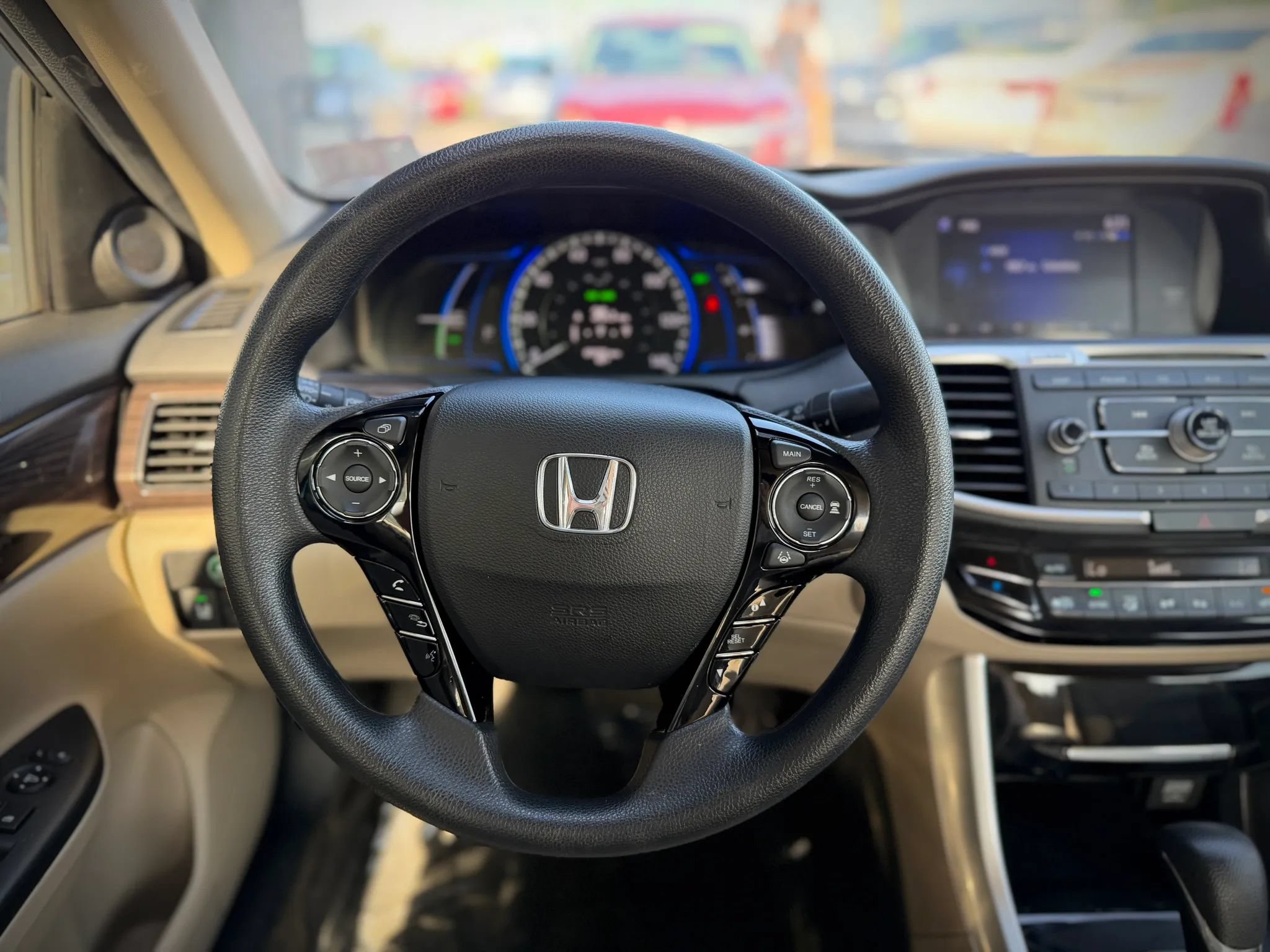 Used 2017 Honda Accord Hybrid Sedan image 9