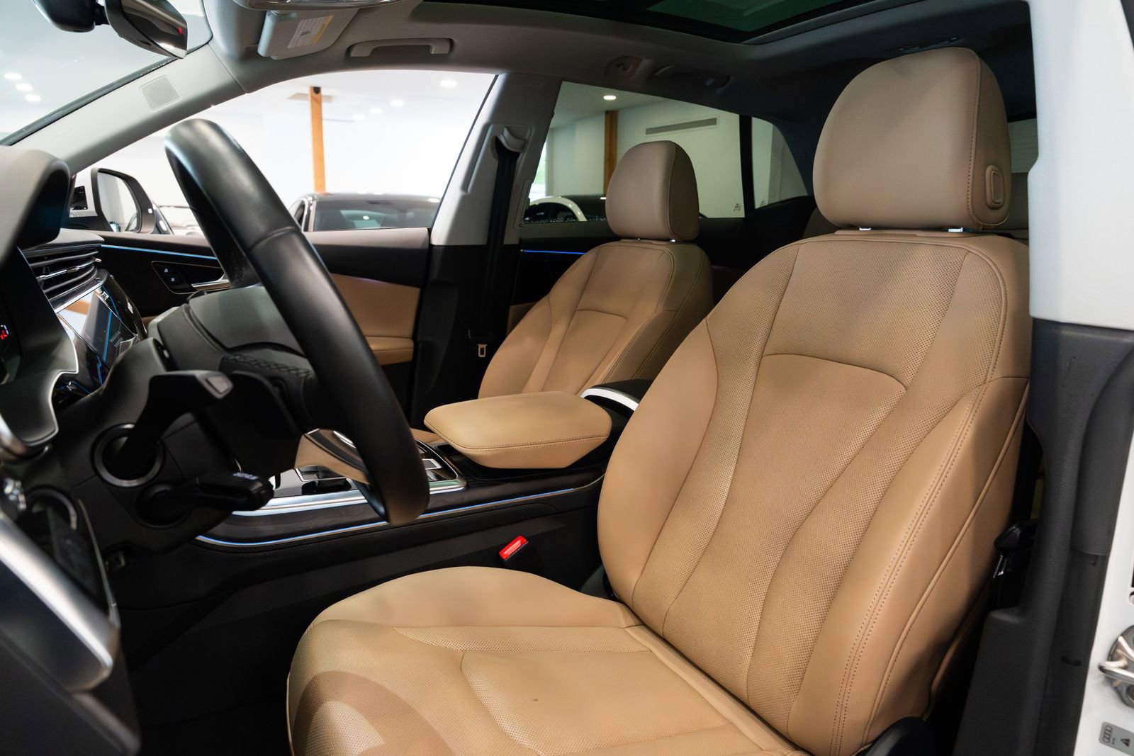 Used 2023 Audi Q8 Premium Plus w/ Premium Plus Package AWD/4WD image 7