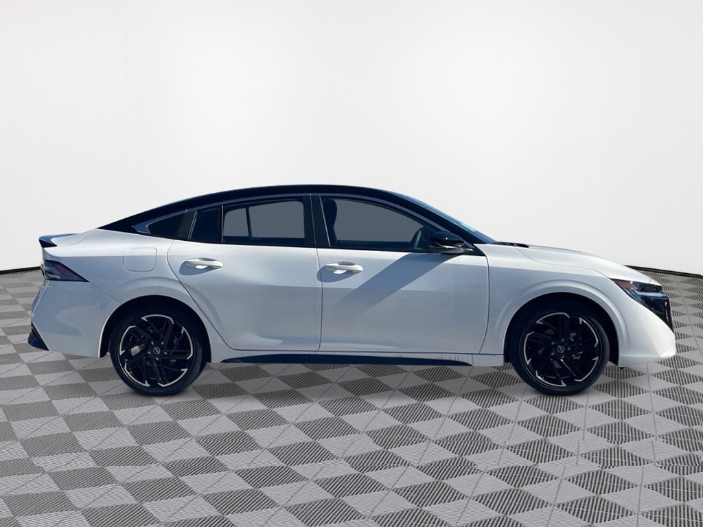 New 2027 Nissan Sentra SR FWD image 6