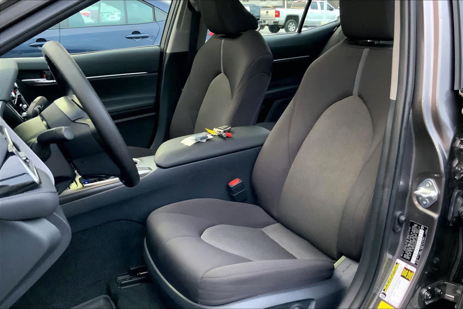 Used 2024 Toyota Camry LE w/ Convenience Package FWD image 9