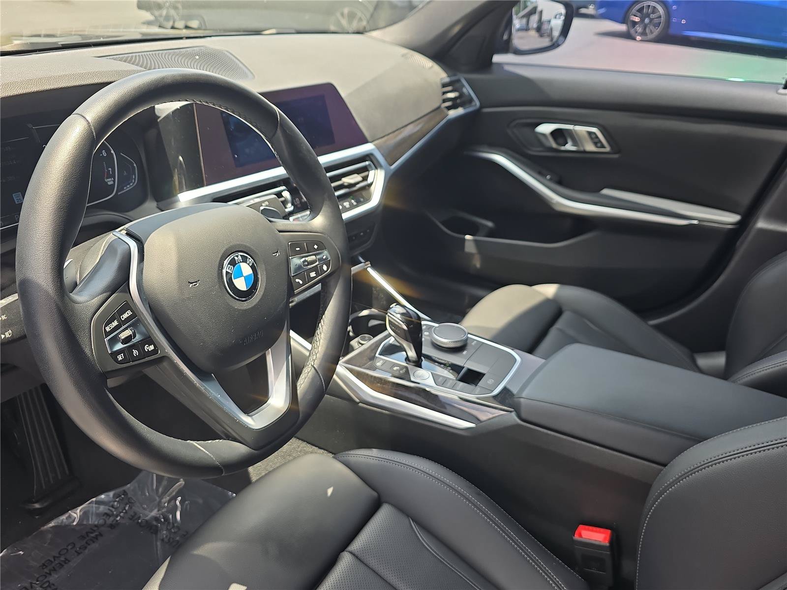 Used 2022 BMW 330i Sedan w/ Driving Assistance Package RWD image 14