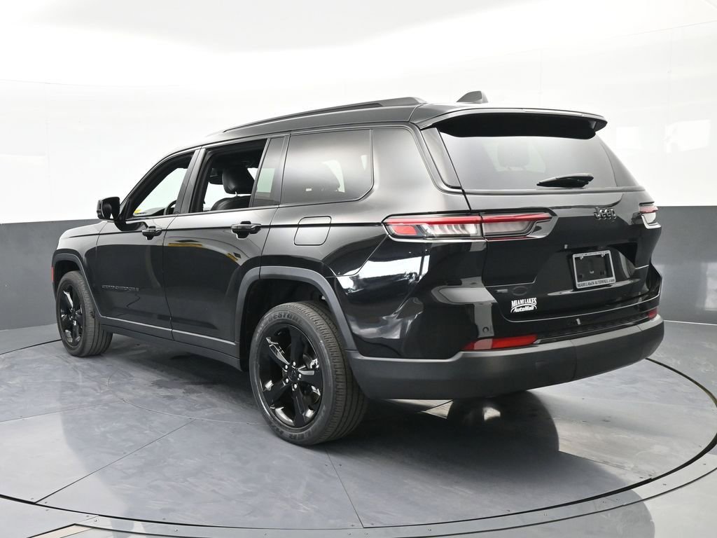Used 2021 Jeep Grand Cherokee L Laredo image 4