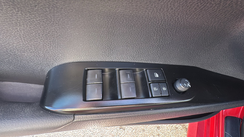 Used 2025 Toyota Camry LE FWD image 13