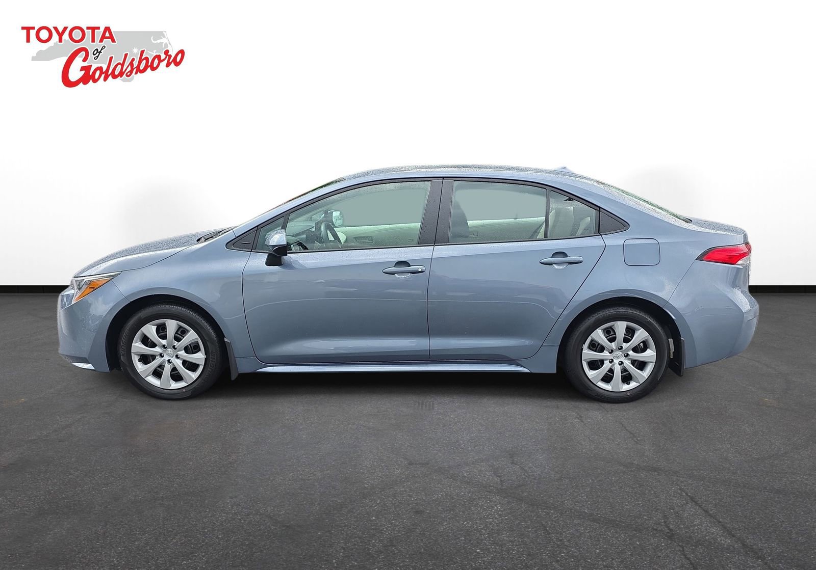 Used 2026 Toyota Corolla LE FWD image 8