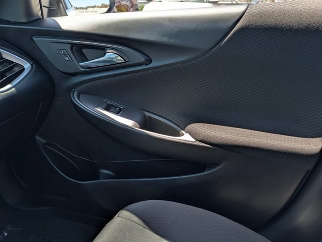 Used 2021 Chevrolet Malibu LS FWD image 21