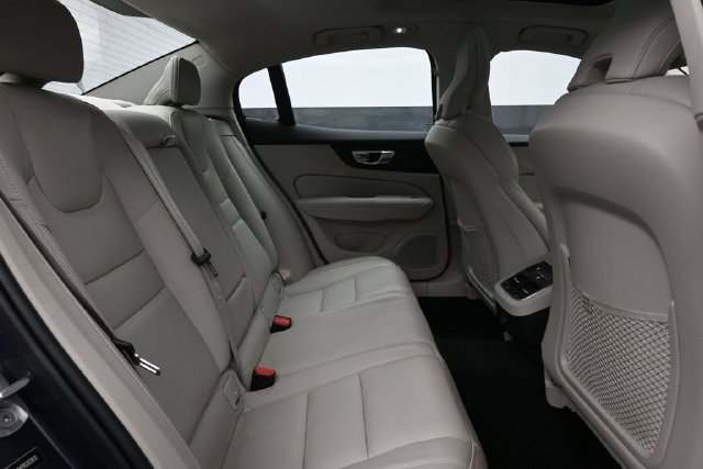 Certified 2024 Volvo S60 B5 Ultimate w/ Climate Package AWD/4WD image 32