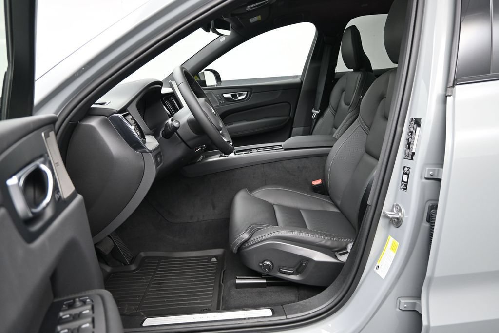 New 2026 Volvo XC60 B5 Ultra w/ Climate Package AWD/4WD image 10