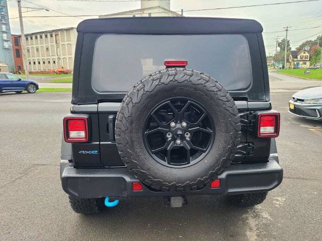 Used 2024 Jeep Wrangler Unlimited AWD/4WD image 8