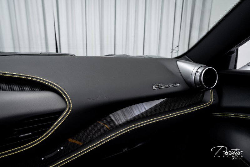 Used 2022 Ferrari F8 Tributo image 35