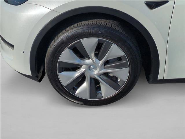 Used 2023 Tesla Model Y AWD image 27