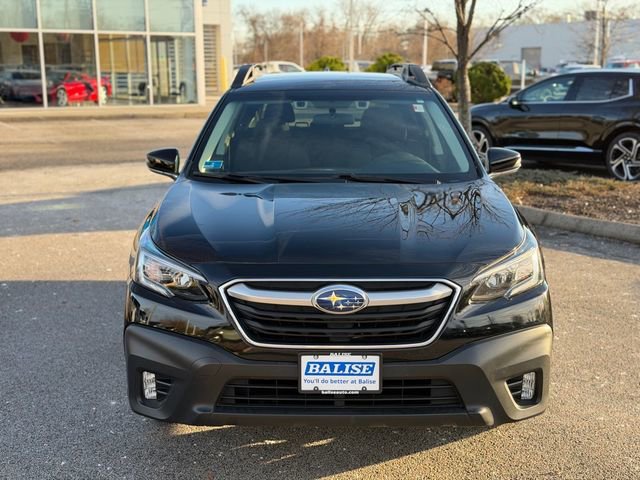 Used 2022 Subaru Outback Premium image 2
