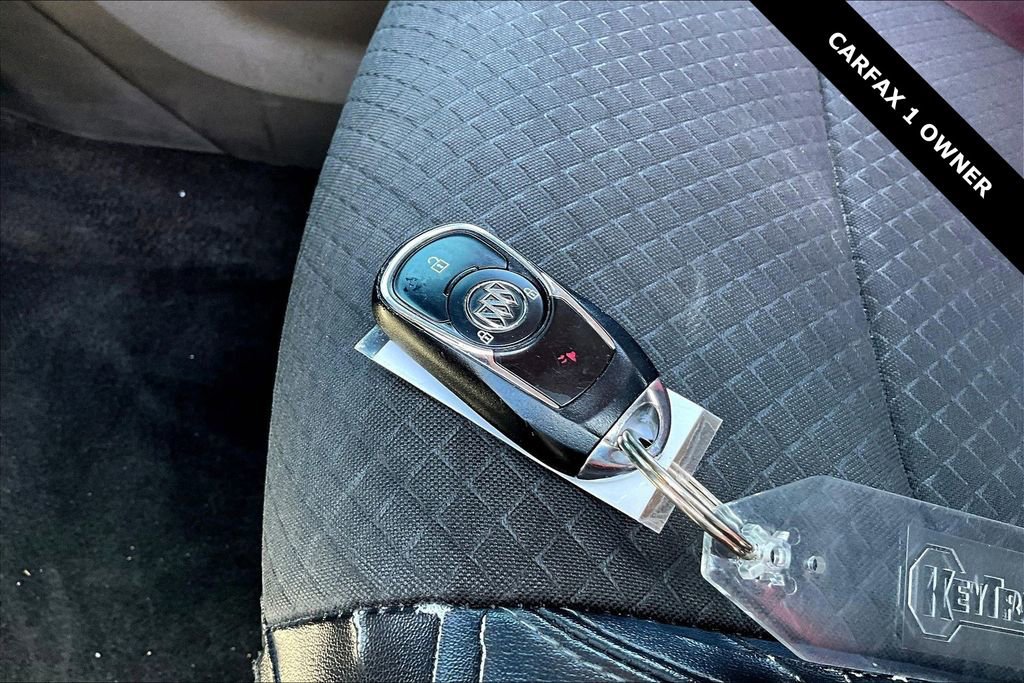 Used 2018 Buick Encore Preferred image 32