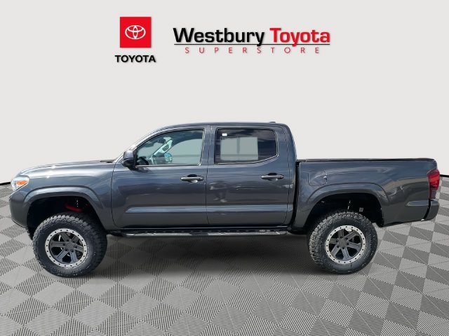 Used 2022 Toyota Tacoma SR AWD/4WD image 13