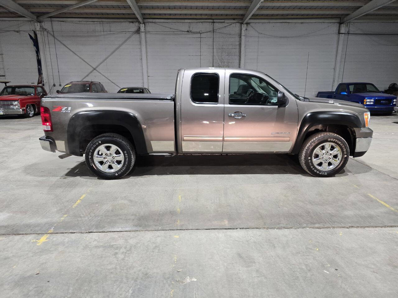 Used 2013 GMC Sierra 1500 SLE w/ Power Tech Package image 16
