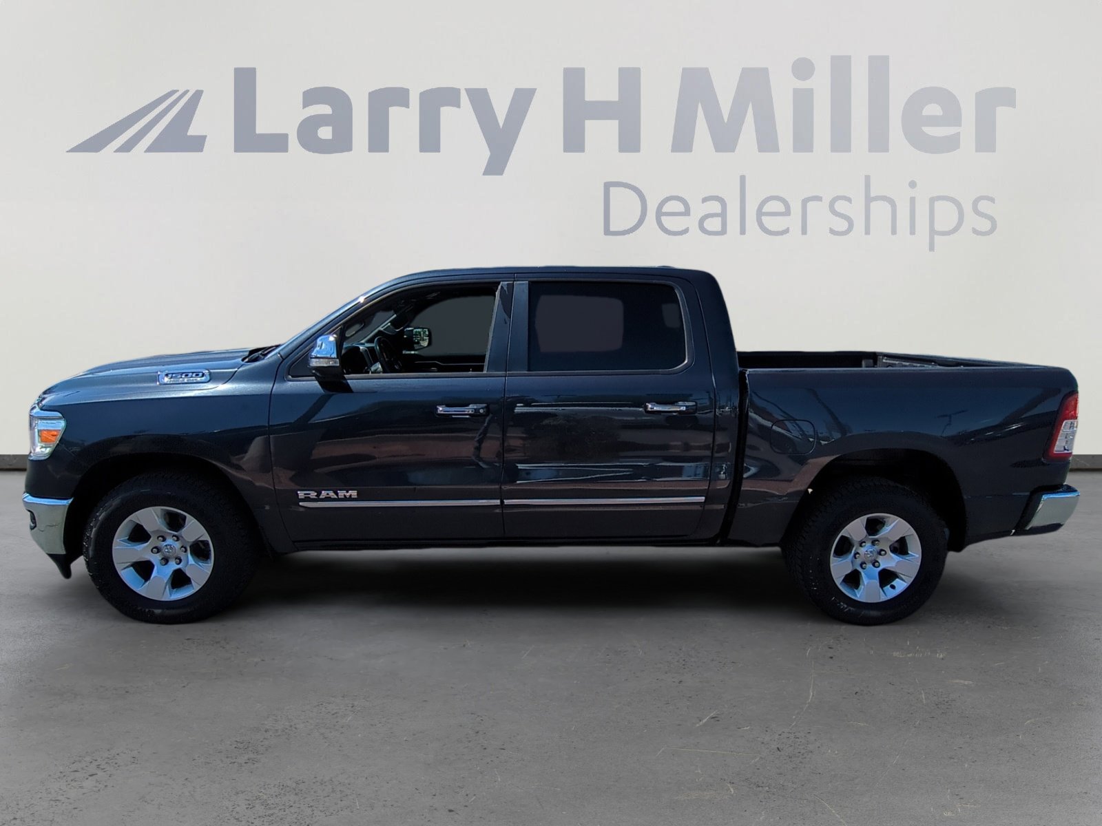 Used 2019 RAM 1500 Big Horn image 2