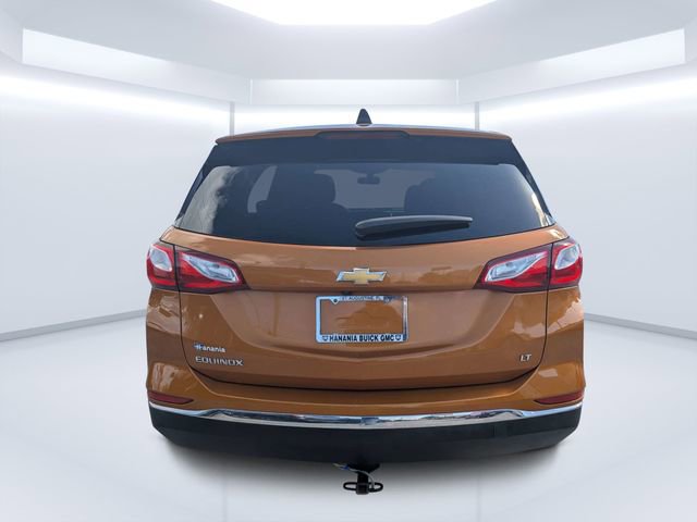 Used 2018 Chevrolet Equinox LT w/ LPO, Hit The Road Package FWD image 4