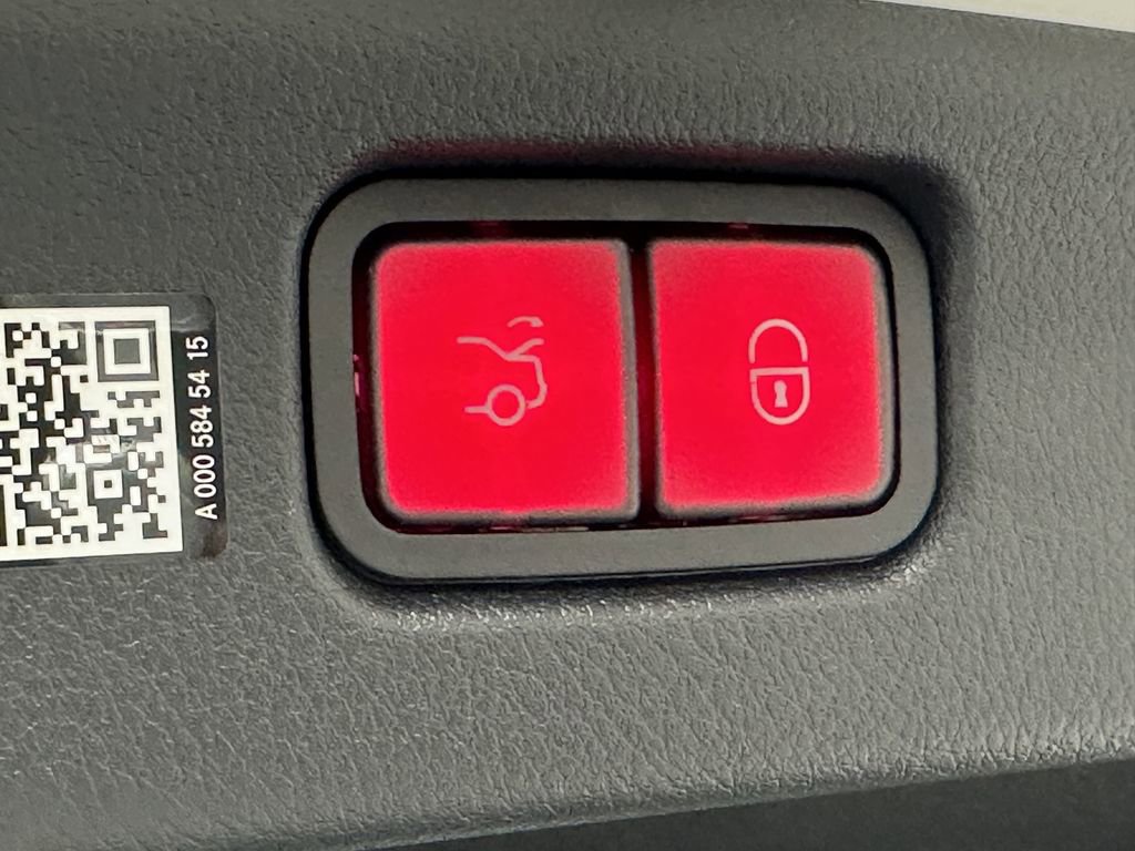 New 2026 Mercedes-Benz C 43 AMG 4MATIC Sedan image 22