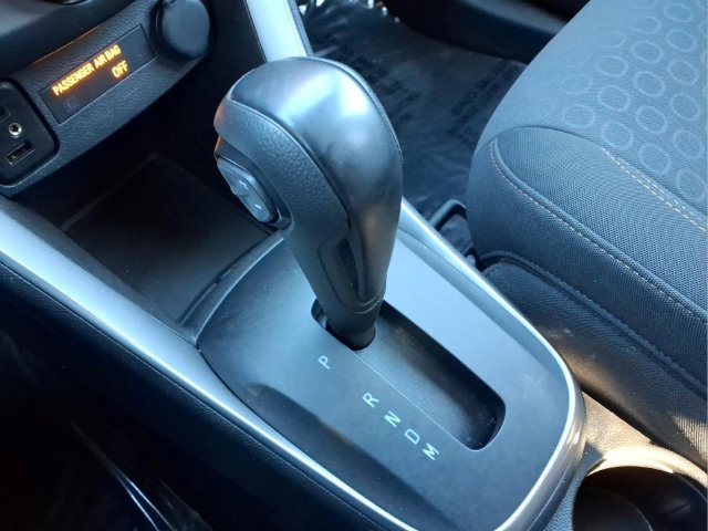 Used 2022 Chevrolet Trax LS w/ Tint and Cruise Package AWD/4WD image 29