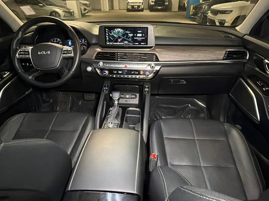 Used 2022 Kia Telluride EX AWD/4WD image 18