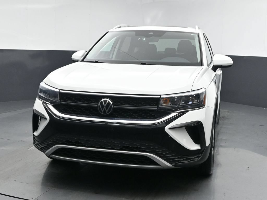 Used 2024 Volkswagen Taos SE FWD image 19