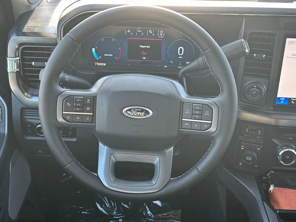 New 2026 Ford F250 Lariat w/ Black Appearance Package image 23