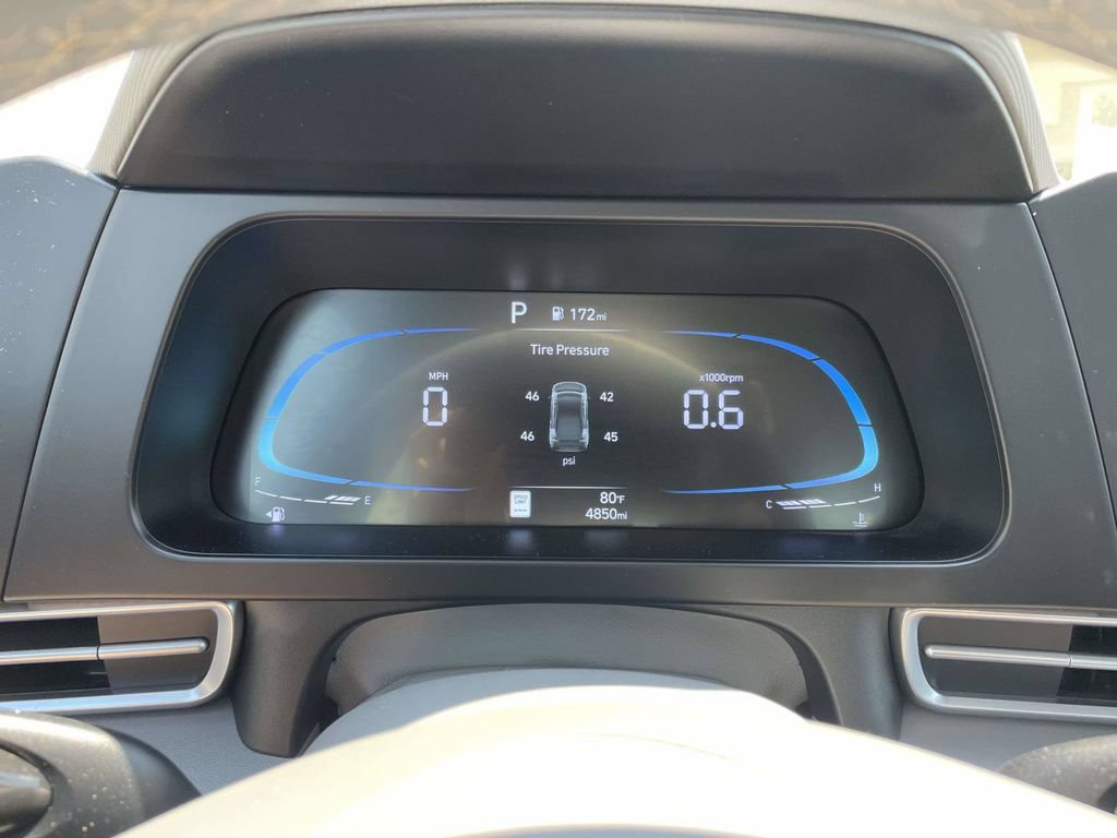 Used 2026 Hyundai Elantra Sport FWD image 30