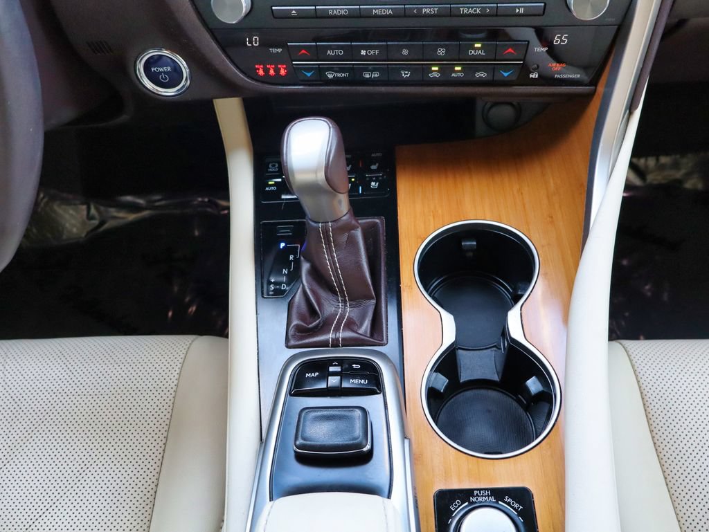Used 2019 Lexus RX 450h AWD w/ Navigation Package image 30