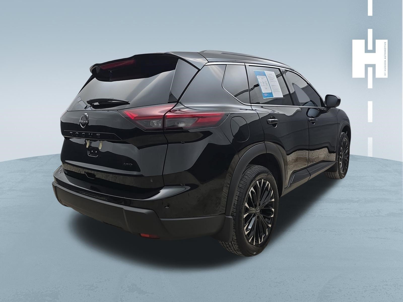 Used 2026 Nissan Rogue Dark Armor AWD/4WD image 4