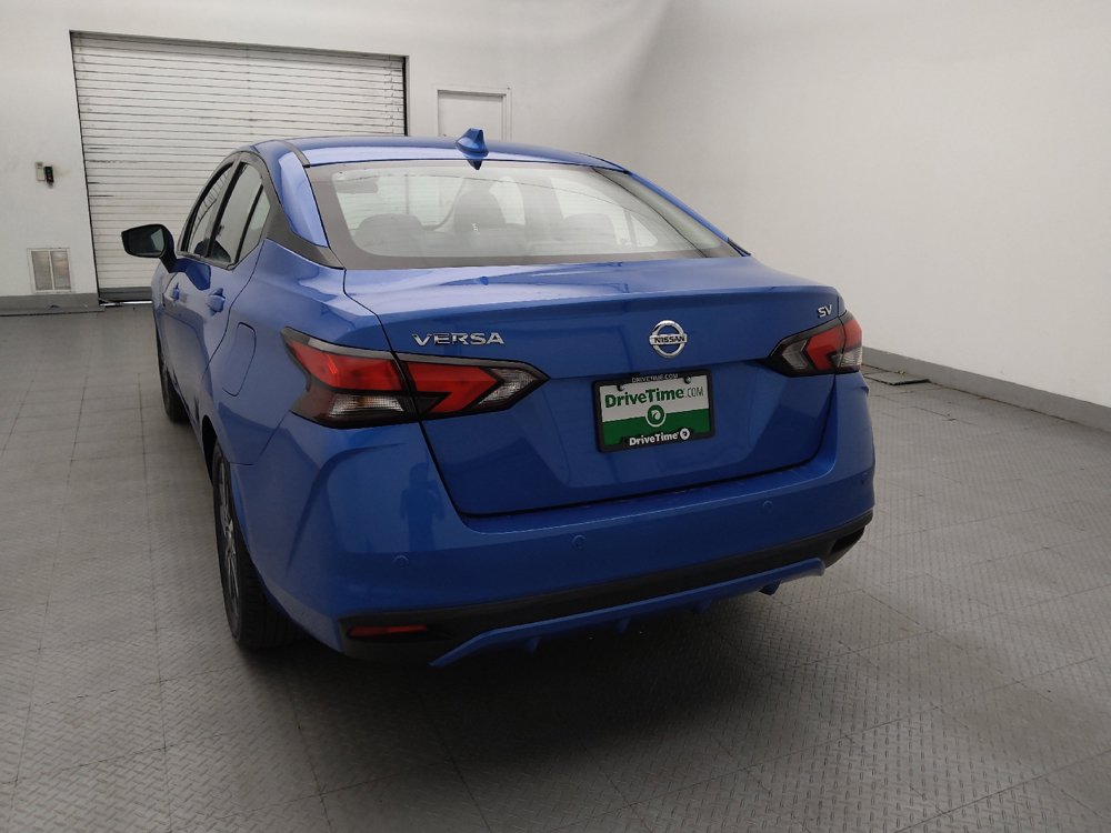 Used 2021 Nissan Versa SV FWD image 6