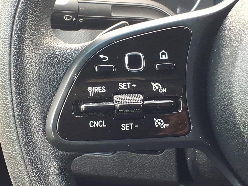 Used 2023 Mercedes-Benz Sprinter 2500 image 10