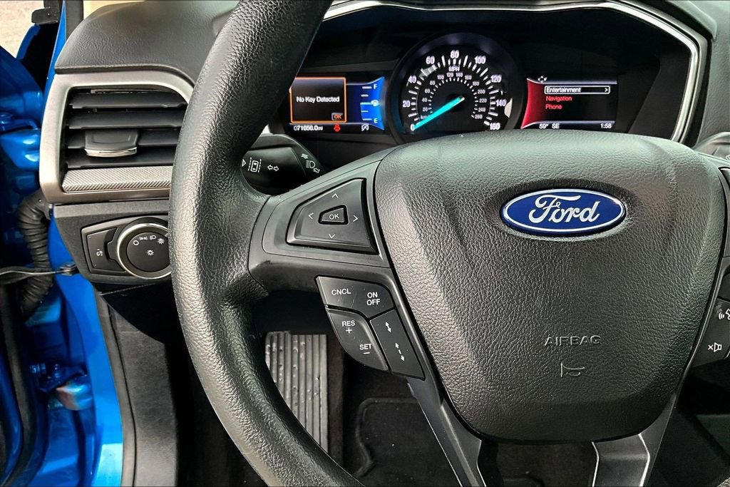 Used 2020 Ford Fusion SE image 13