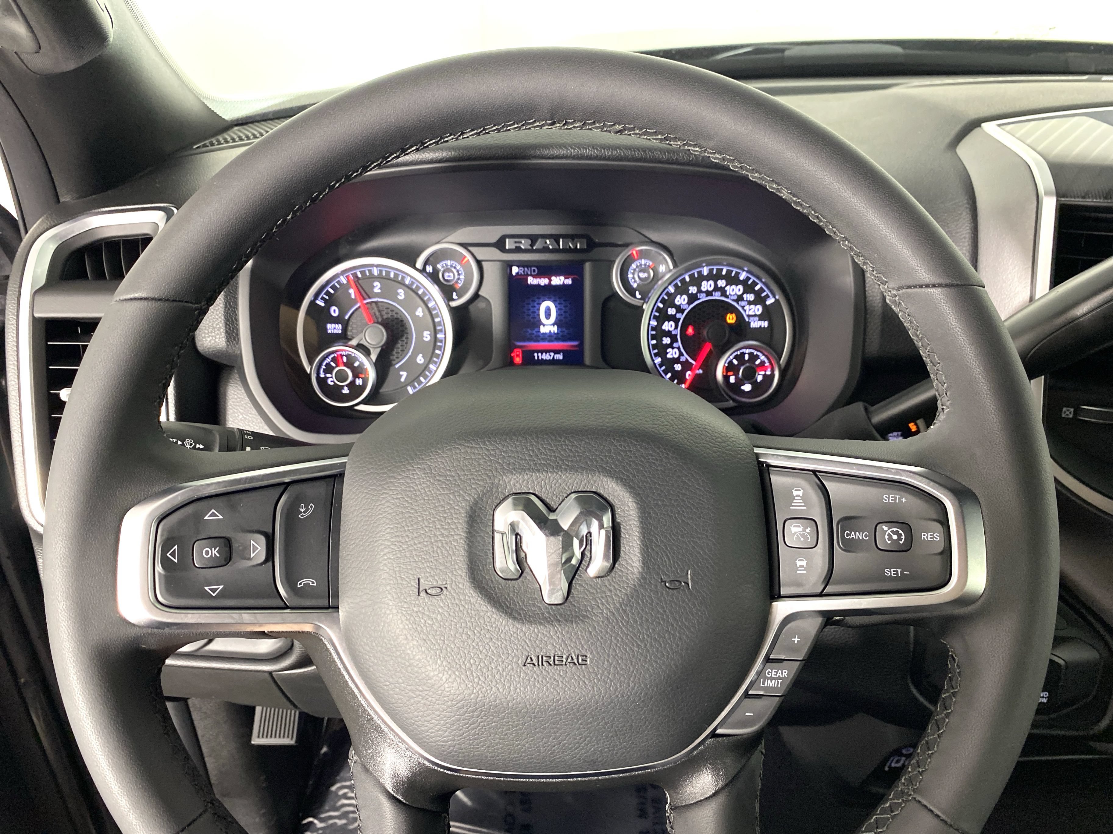 Used 2025 RAM 2500 Big Horn AWD/4WD image 20