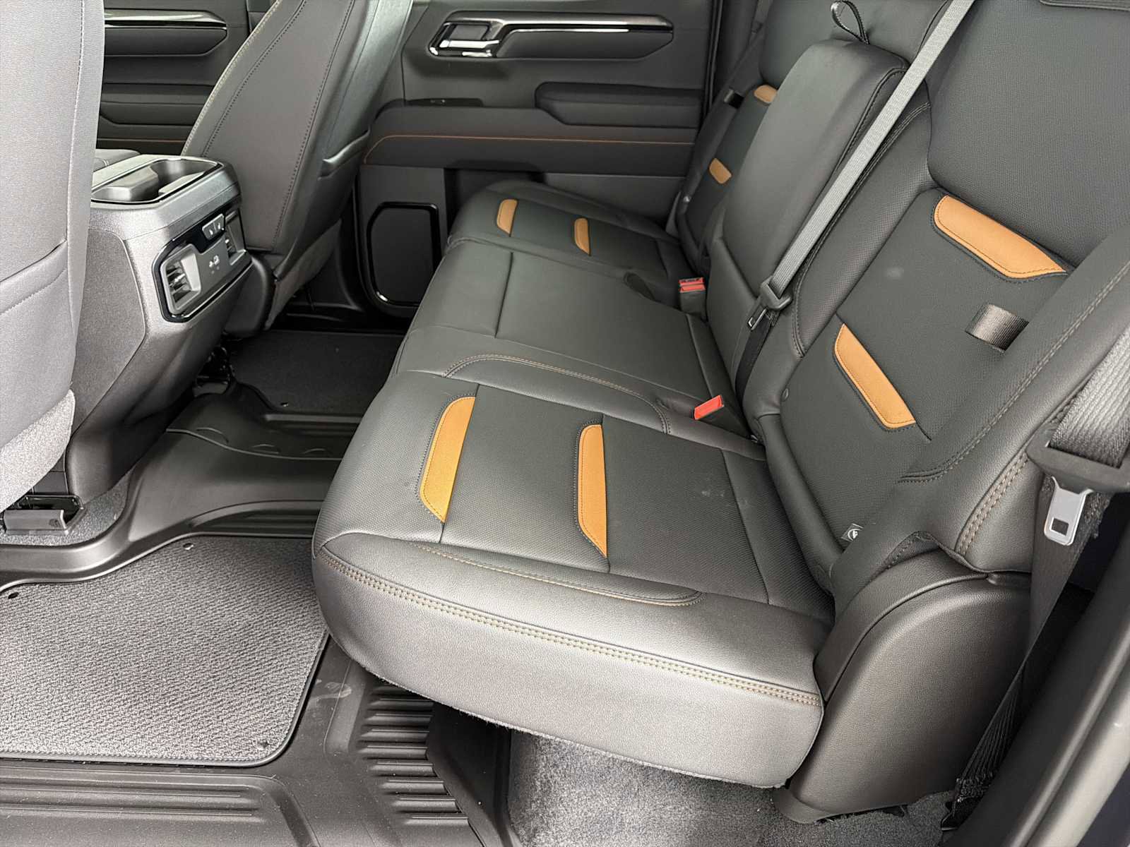 New 2026 GMC Sierra 1500 AT4 w/ AT4 Premium Package AWD/4WD image 36