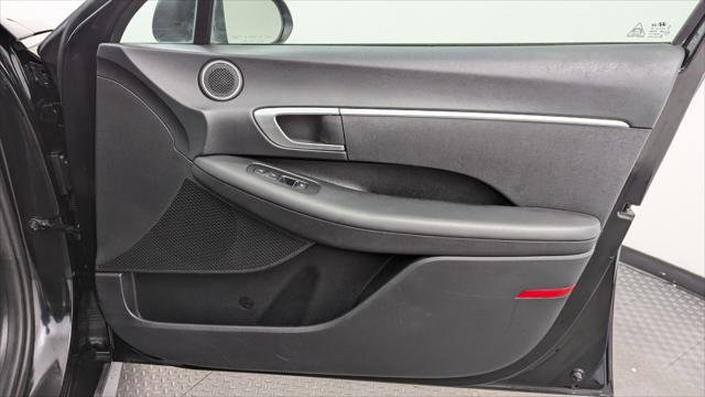 Used 2021 Hyundai Sonata SE w/ Cargo Package image 21