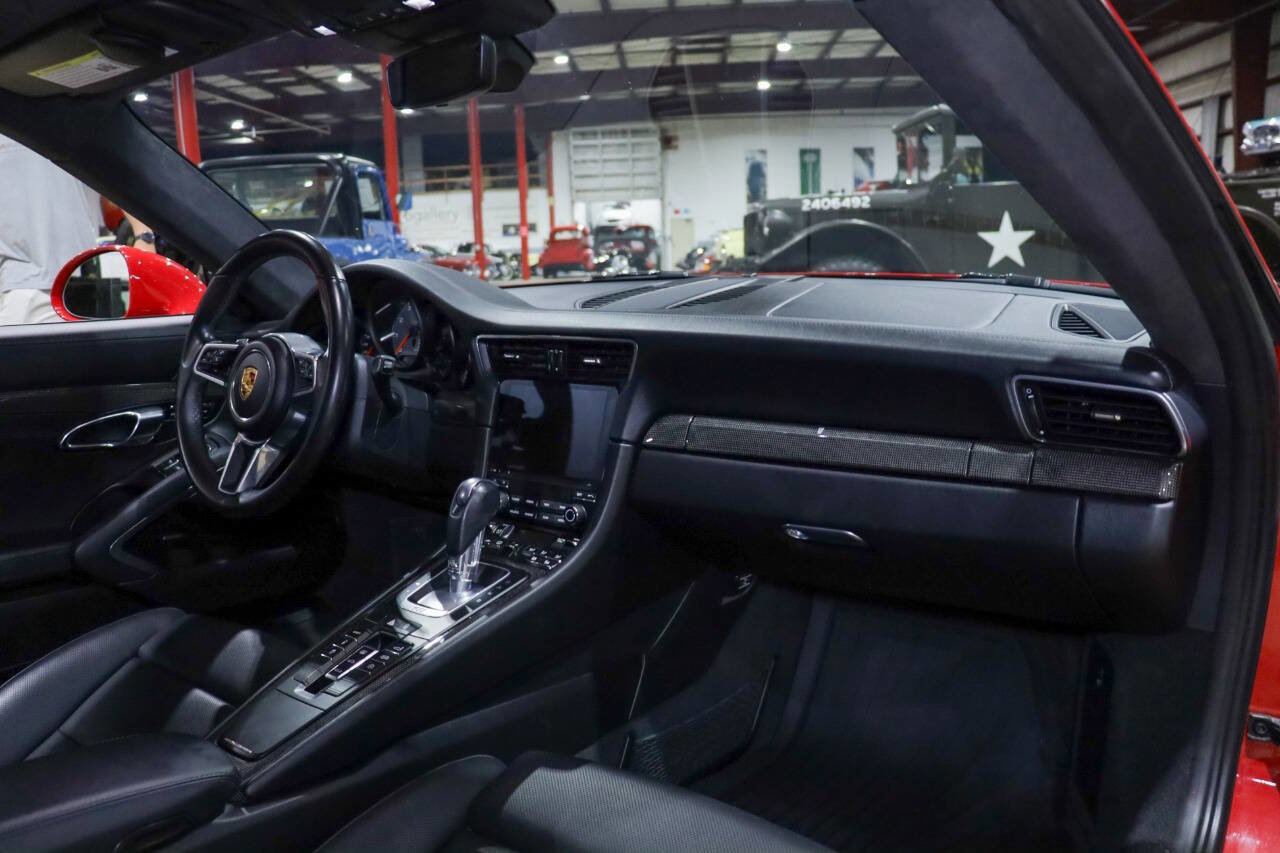 Used 2018 Porsche 911 Carrera 4S image 33
