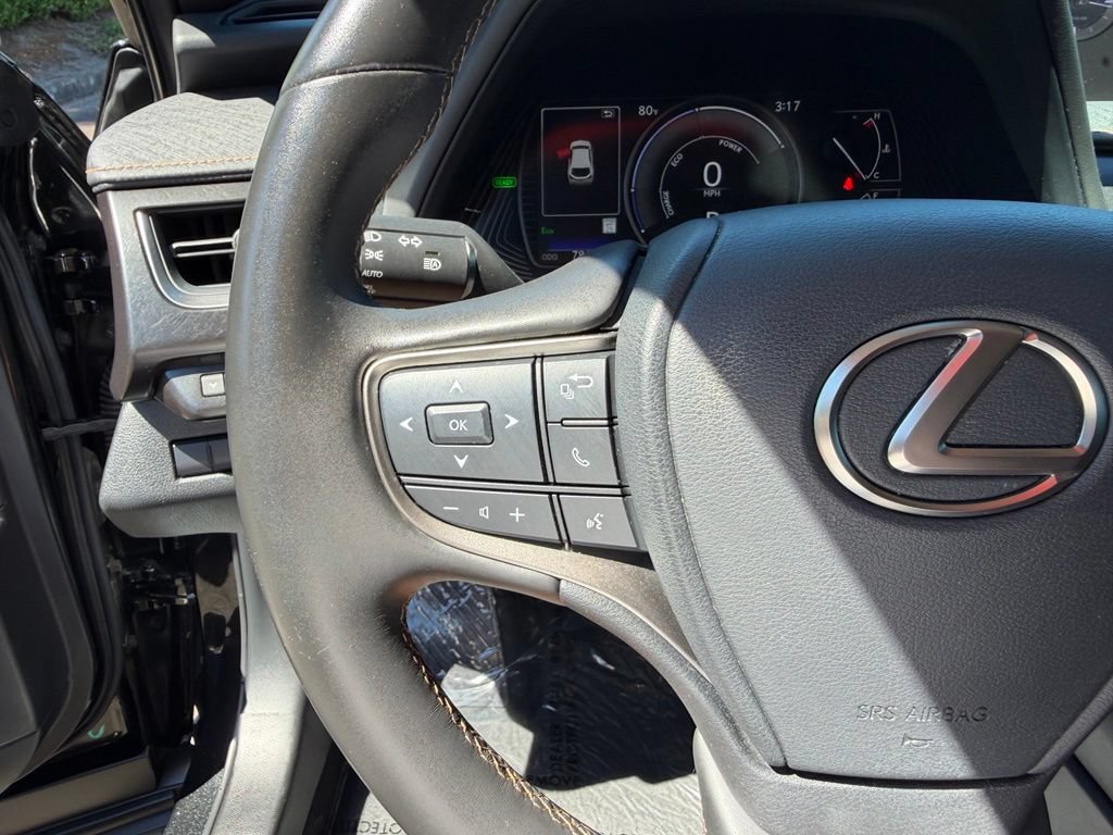 Used 2021 Lexus UX 250h w/ Premium Package AWD/4WD image 17