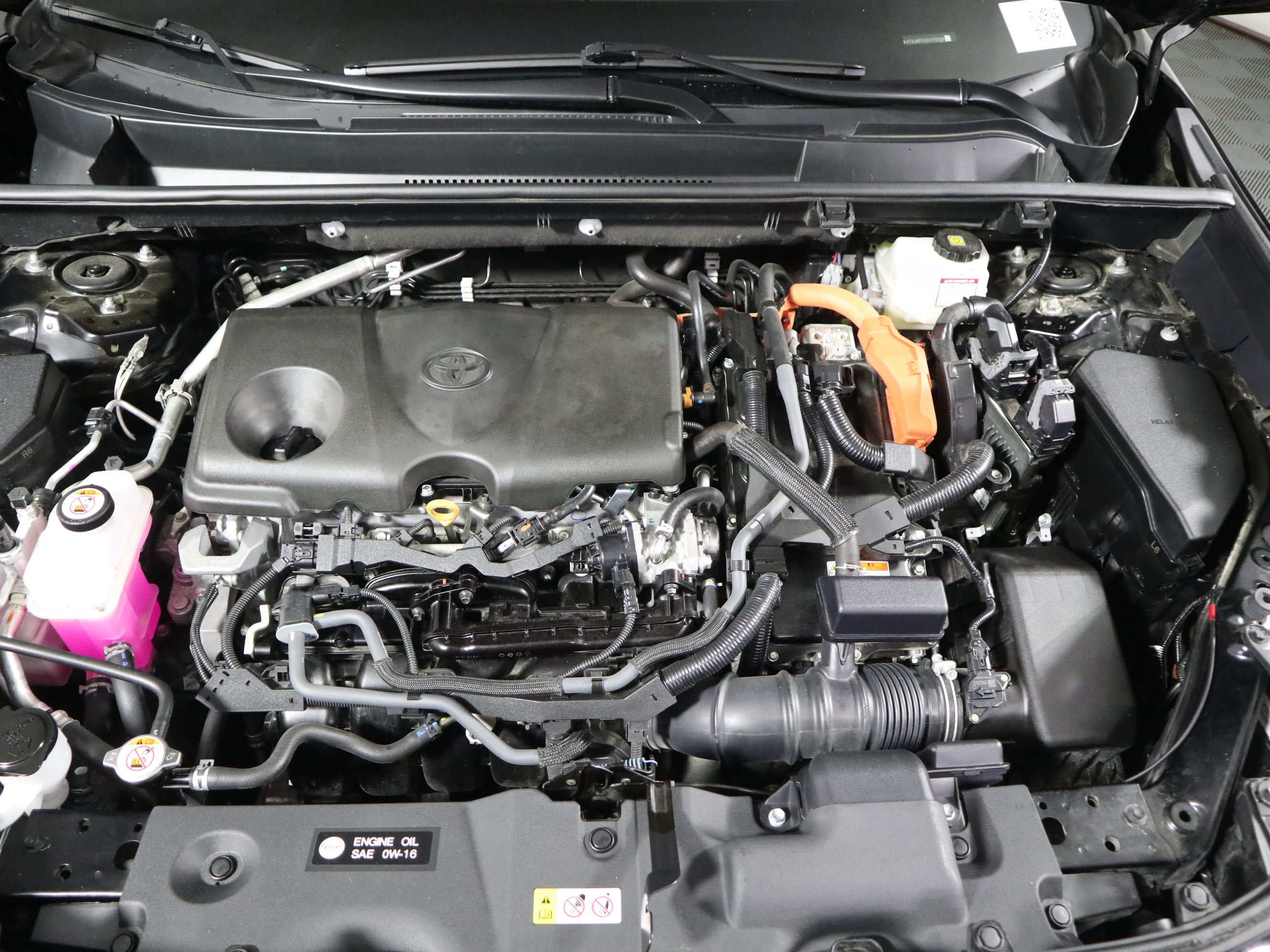 Used 2025 Toyota RAV4 LE AWD/4WD image 13